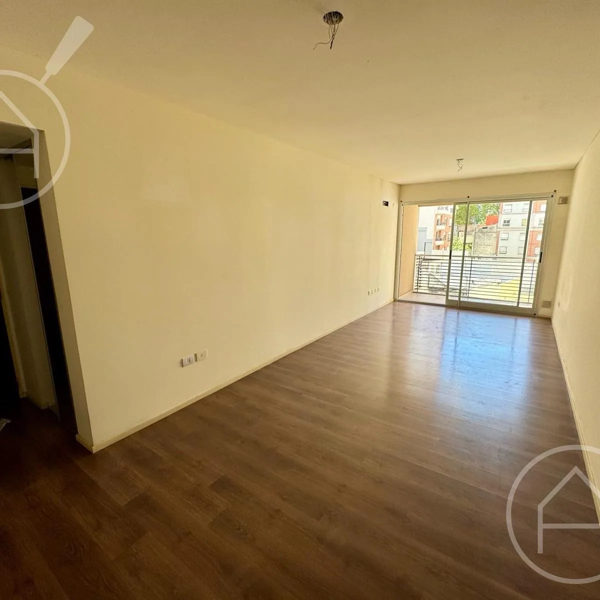 Kitnet com varanda em Caballito