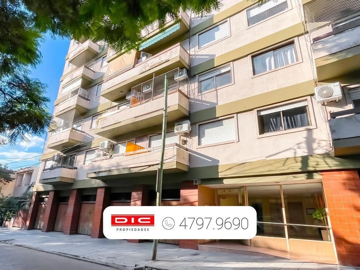 Трёхкомнатная квартира с гаражом в Vicente López