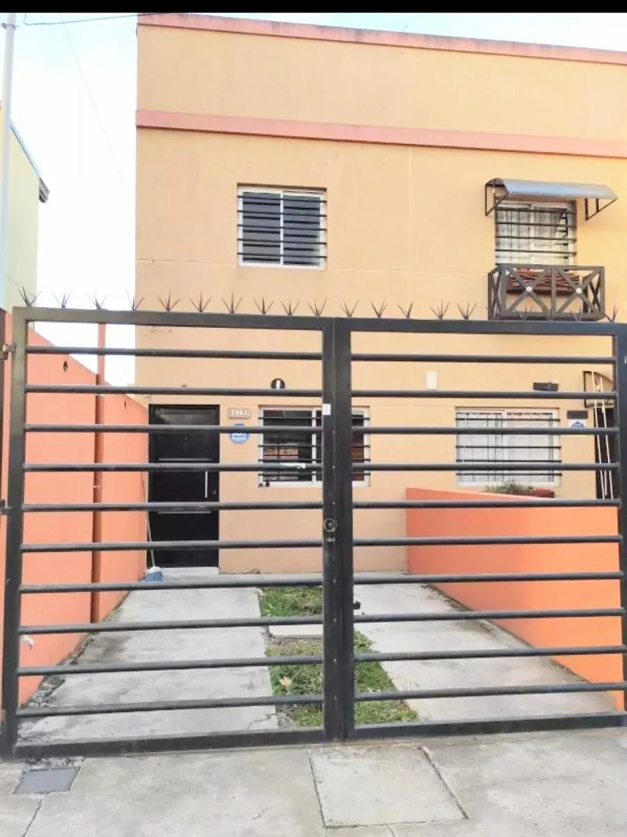 Dúplex en Dos Plantas 3 Ambientes Berazategui Oeste