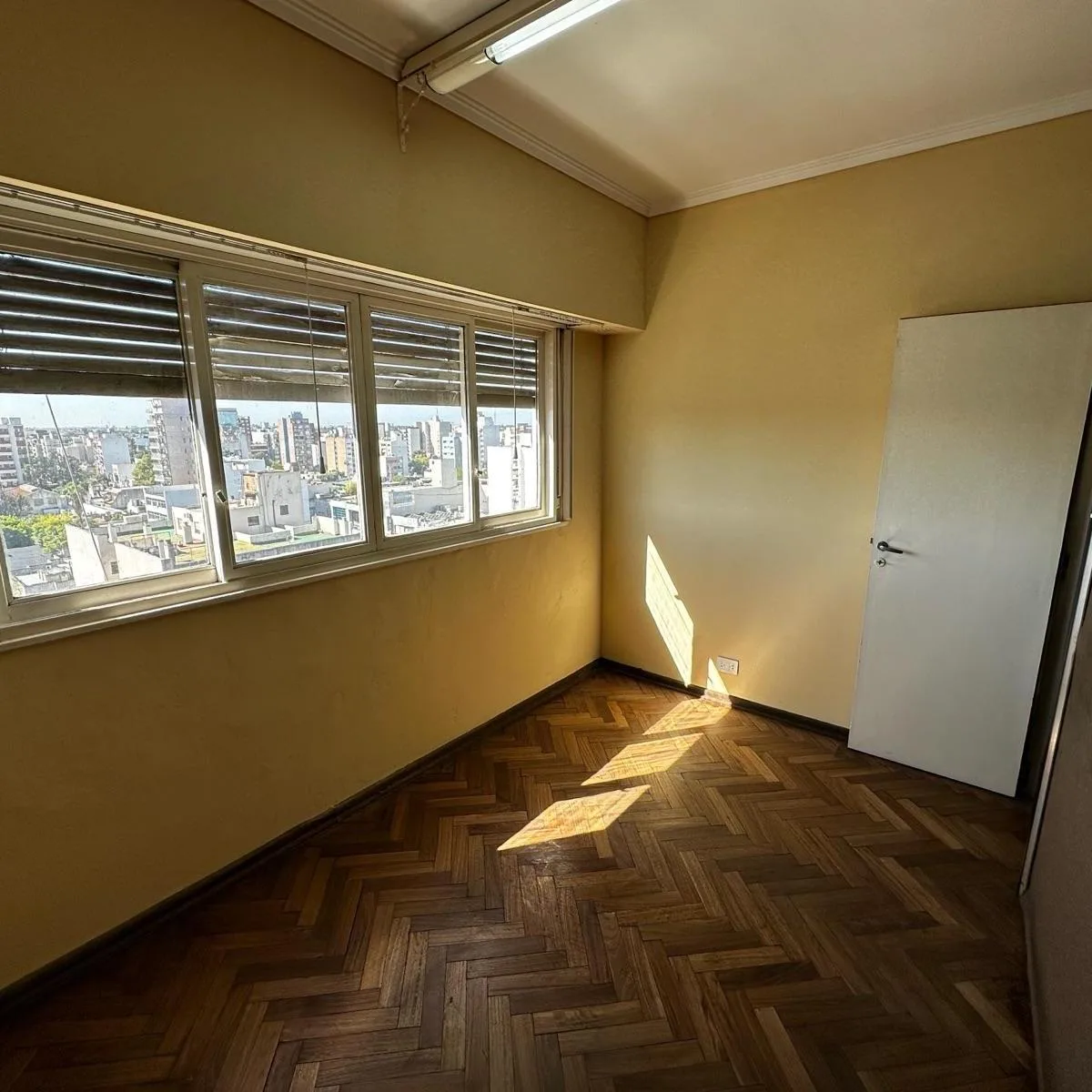 Departamento de 2 ambientes en Morón Centro, 9º piso