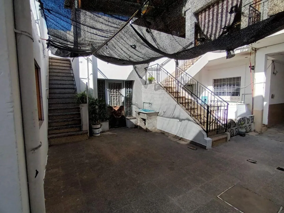 Departamento de 2 ambientes en La Tablada