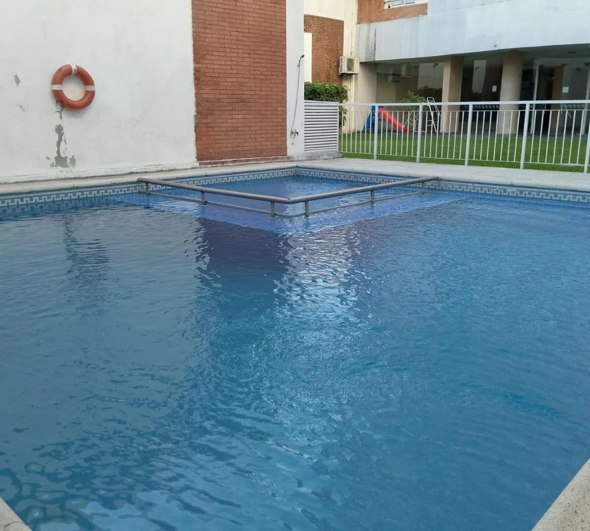 Departamento de 2 ambientes sin muebles con piscina en Almagro