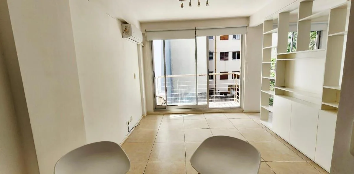 Studio apartment with balcony in Belgrano