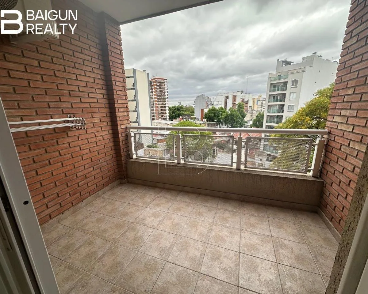 Departamento de 2 ambientes con cochera en Villa Luro
