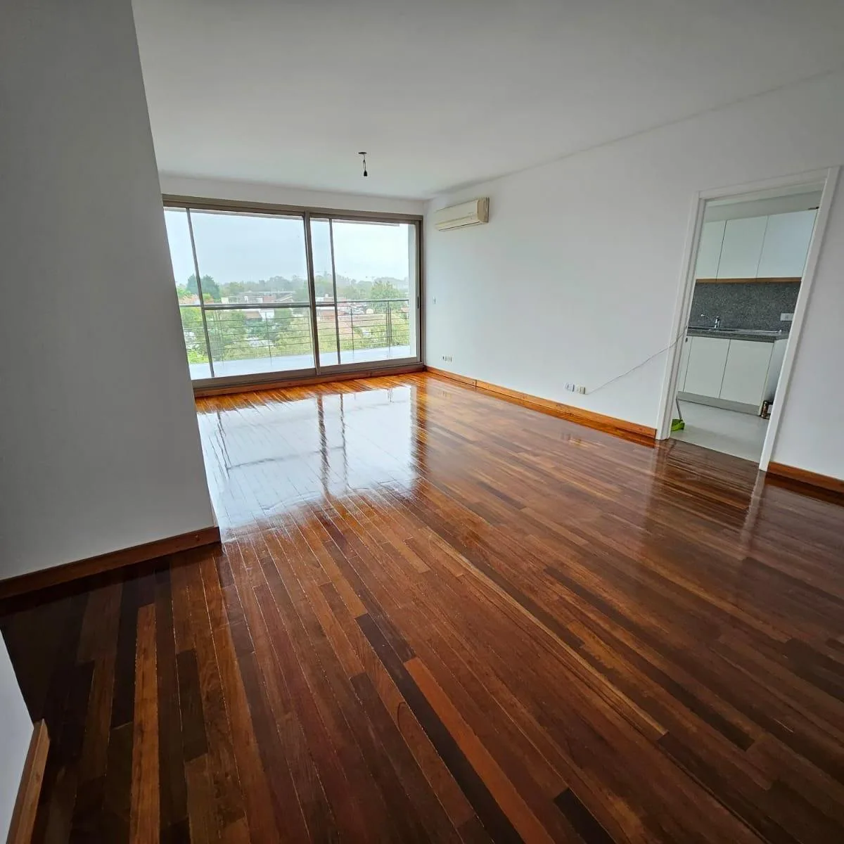 Departamento en Alquiler 4 Ambientes con Dependencia en Arboris Las Lomas San Isidro