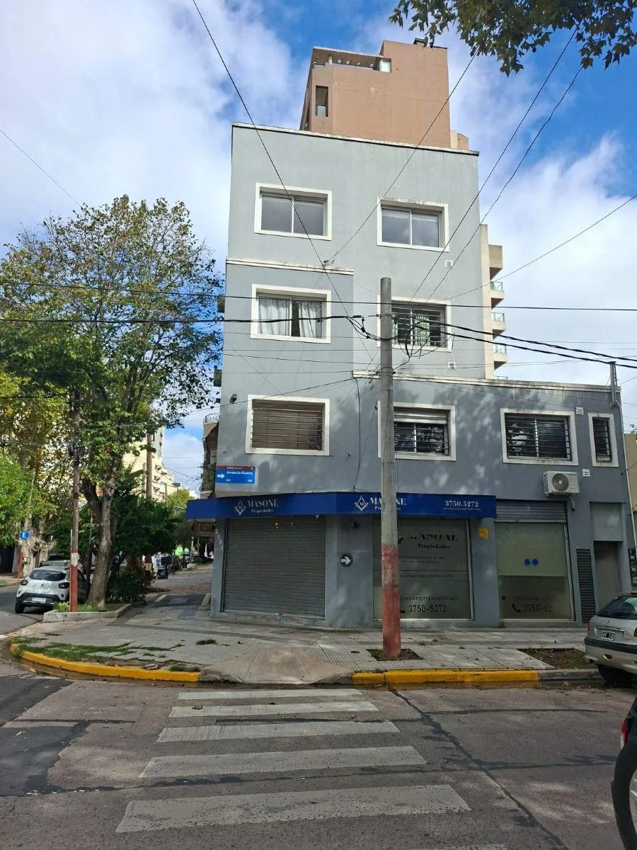 Apartamento de dois quartos em Lanús