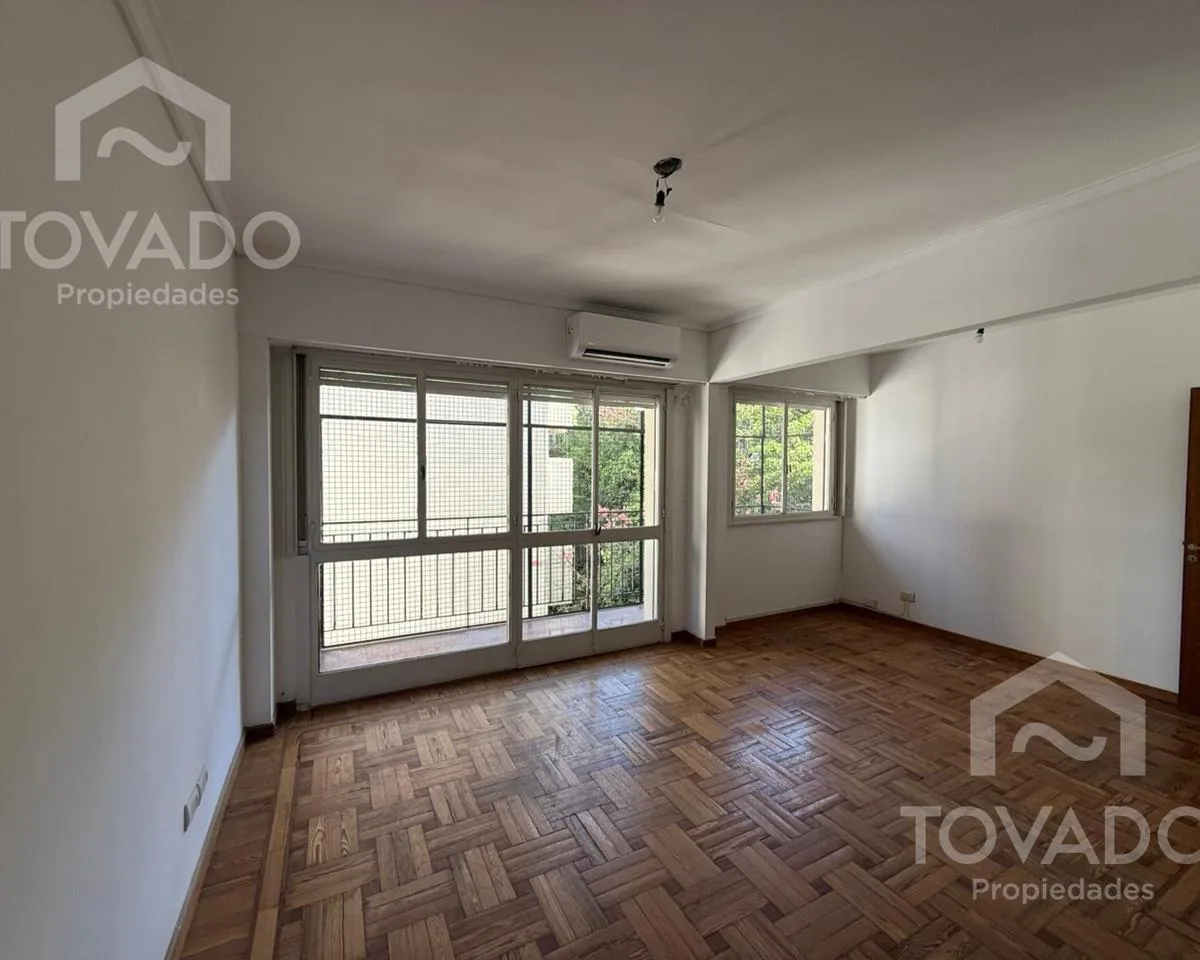 Apartamento de três ambientes com 2 quartos em Colegiales