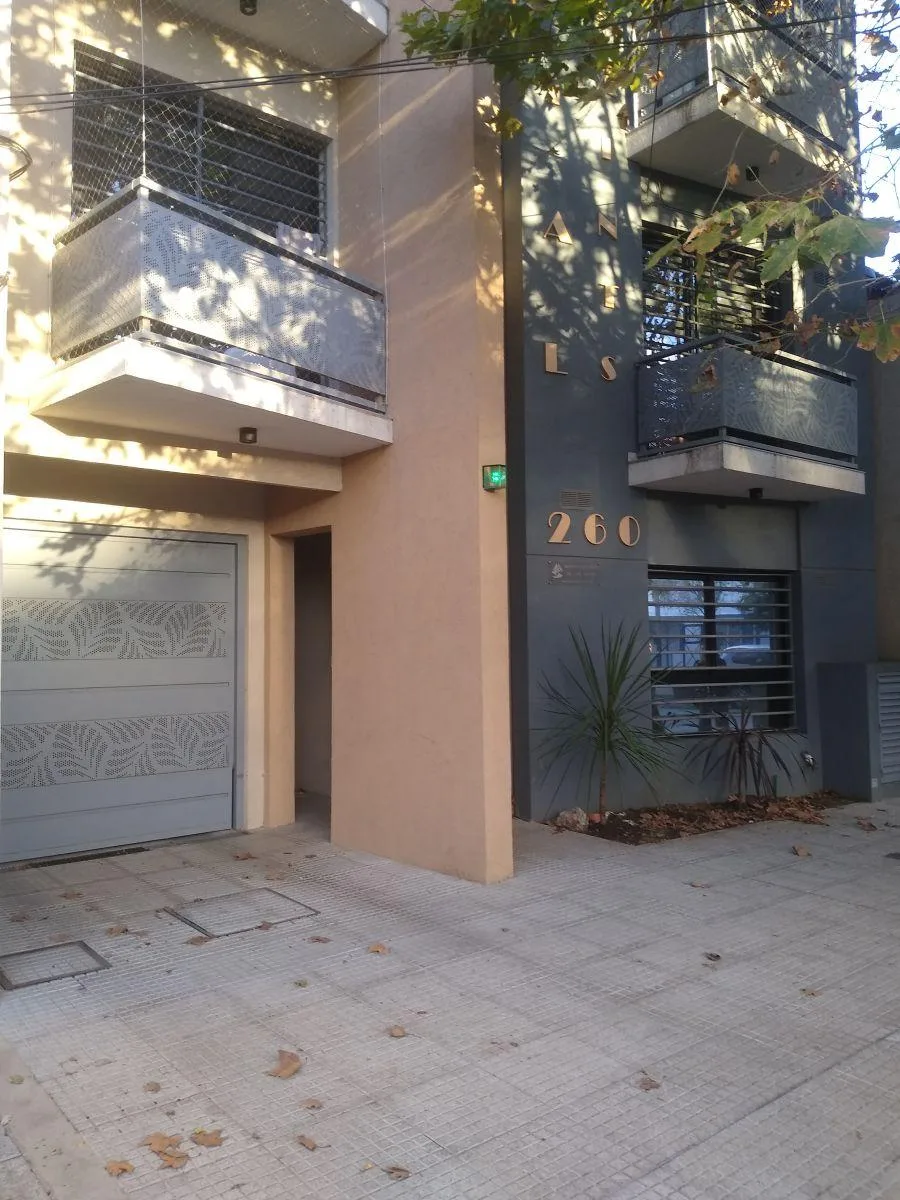 Студия с парковочным местом в Lomas de Zamora