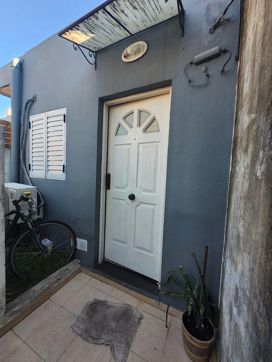 PH de 2 ambientes amoblado con patio en Wilde