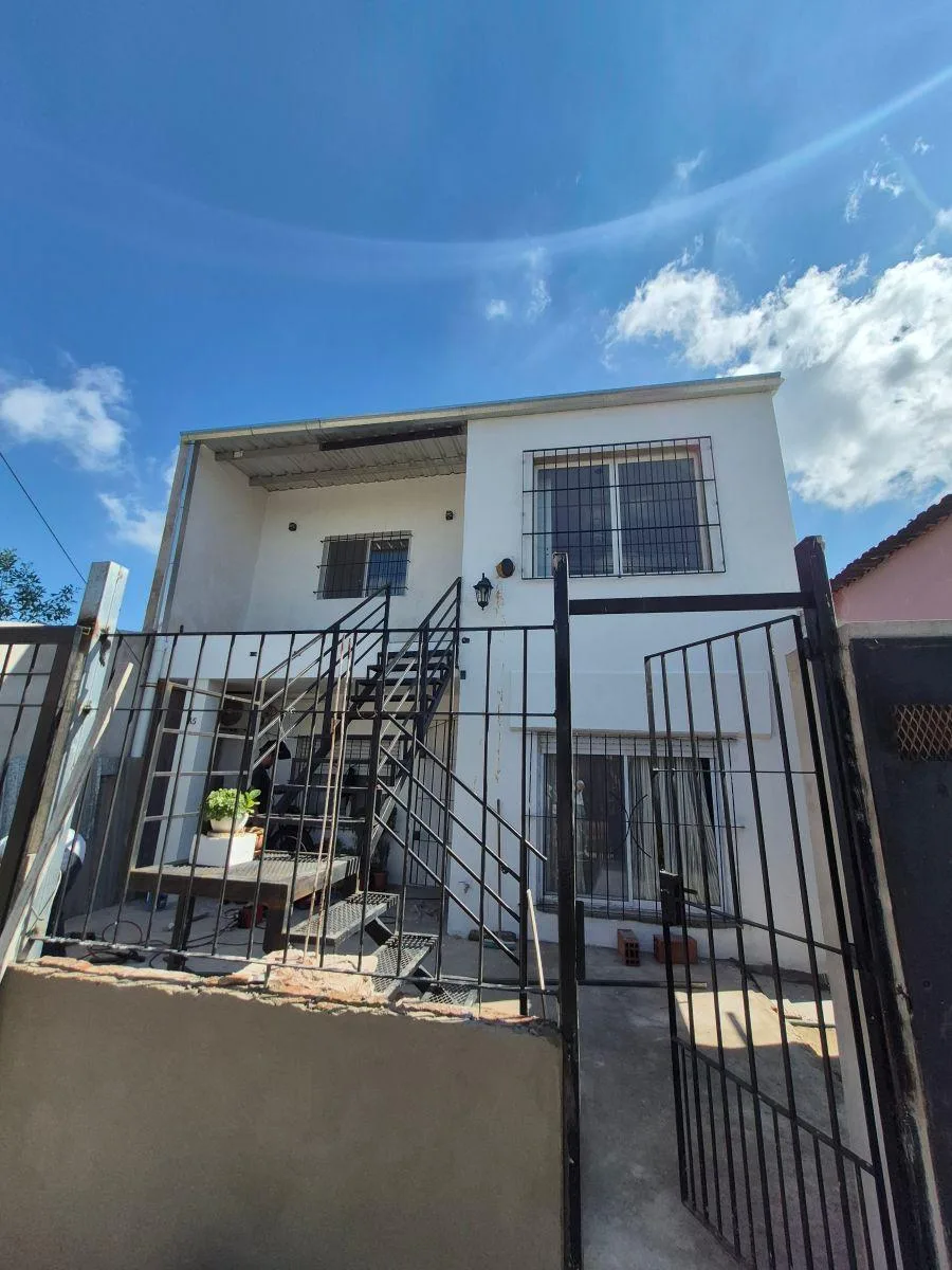 Three-bedroom four-room apartment in Merlo