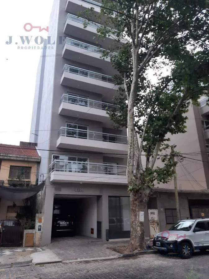 Departamento de 2 ambientes semipiso en Villa Ballester