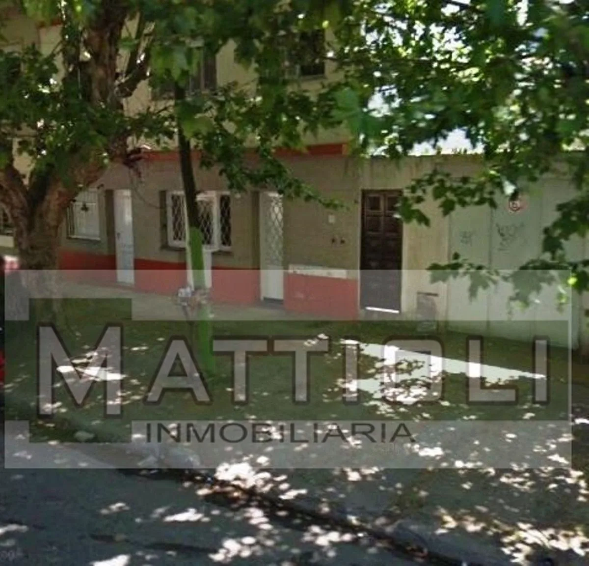 Ground-floor PH with three bedrooms in Quilmes