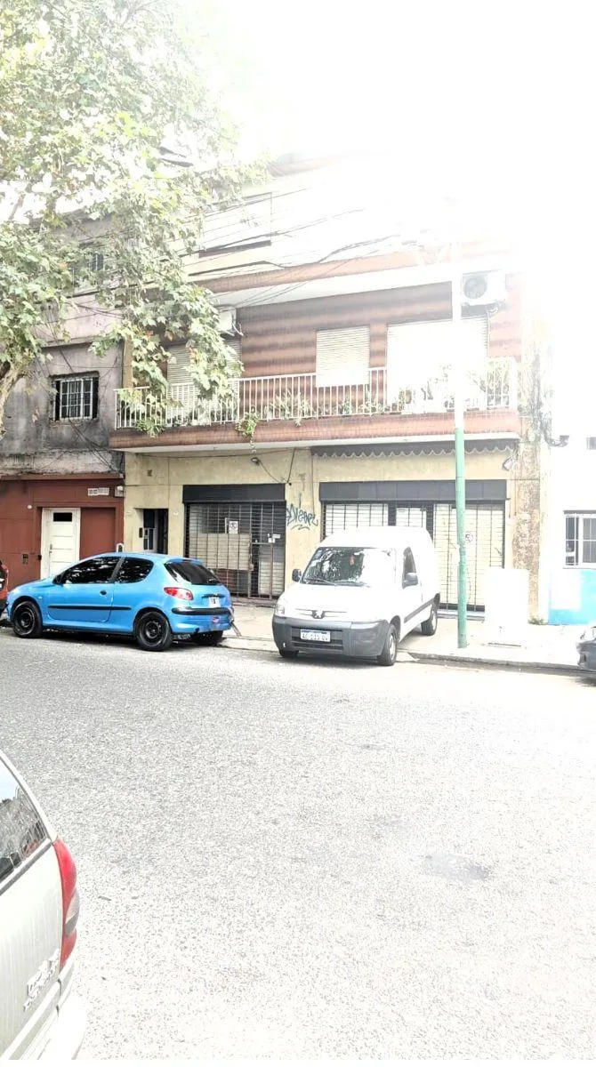 PH с 1 спальней, отдельной прачечной и внутренним двором в Liniers