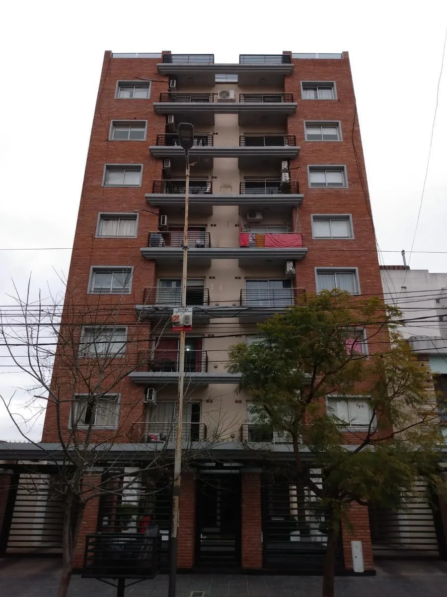 Apartamento de dois ambientes com 1 quarto no centro de Morón
