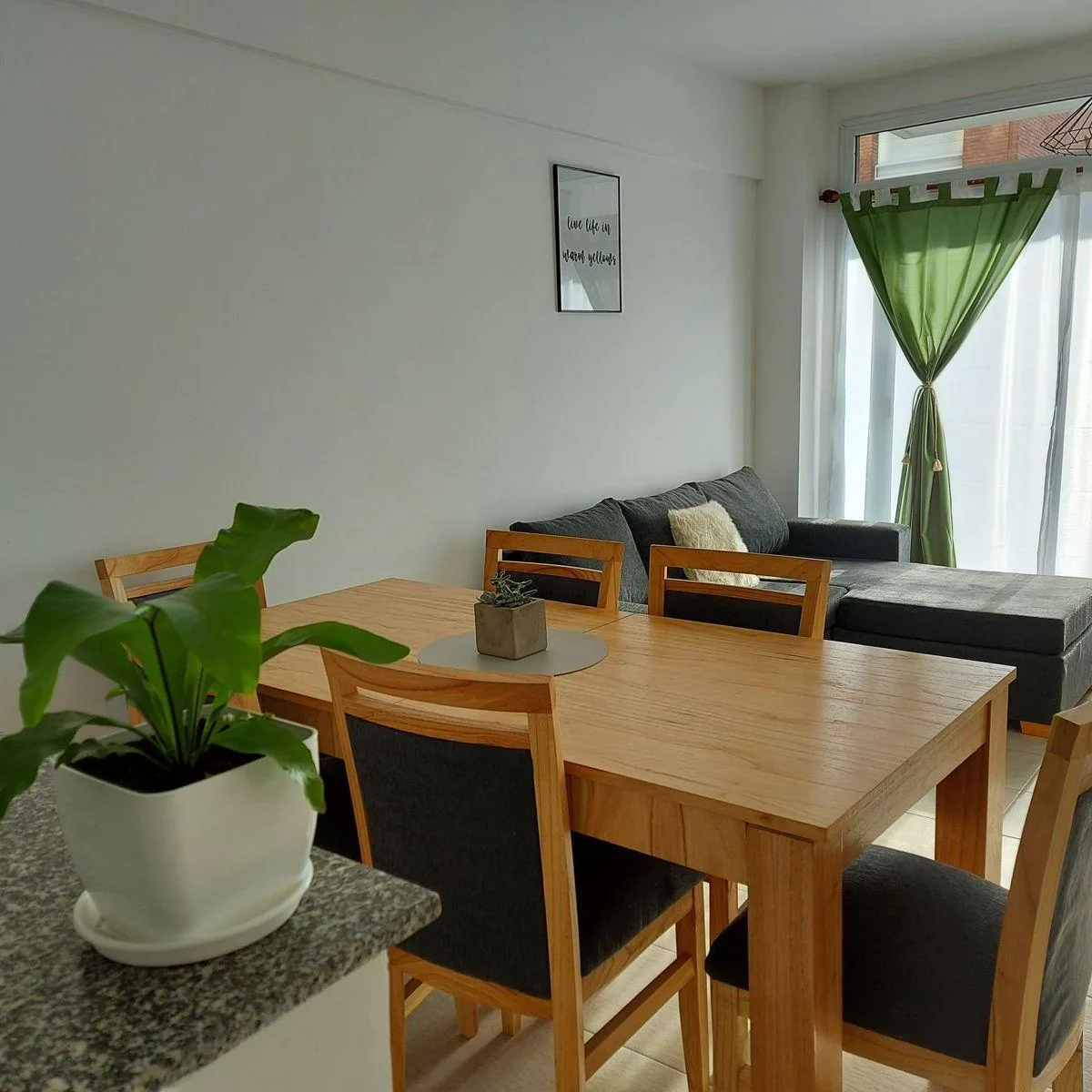 Semipiso de 2 ambientes con balcón en Parque Chacabuco