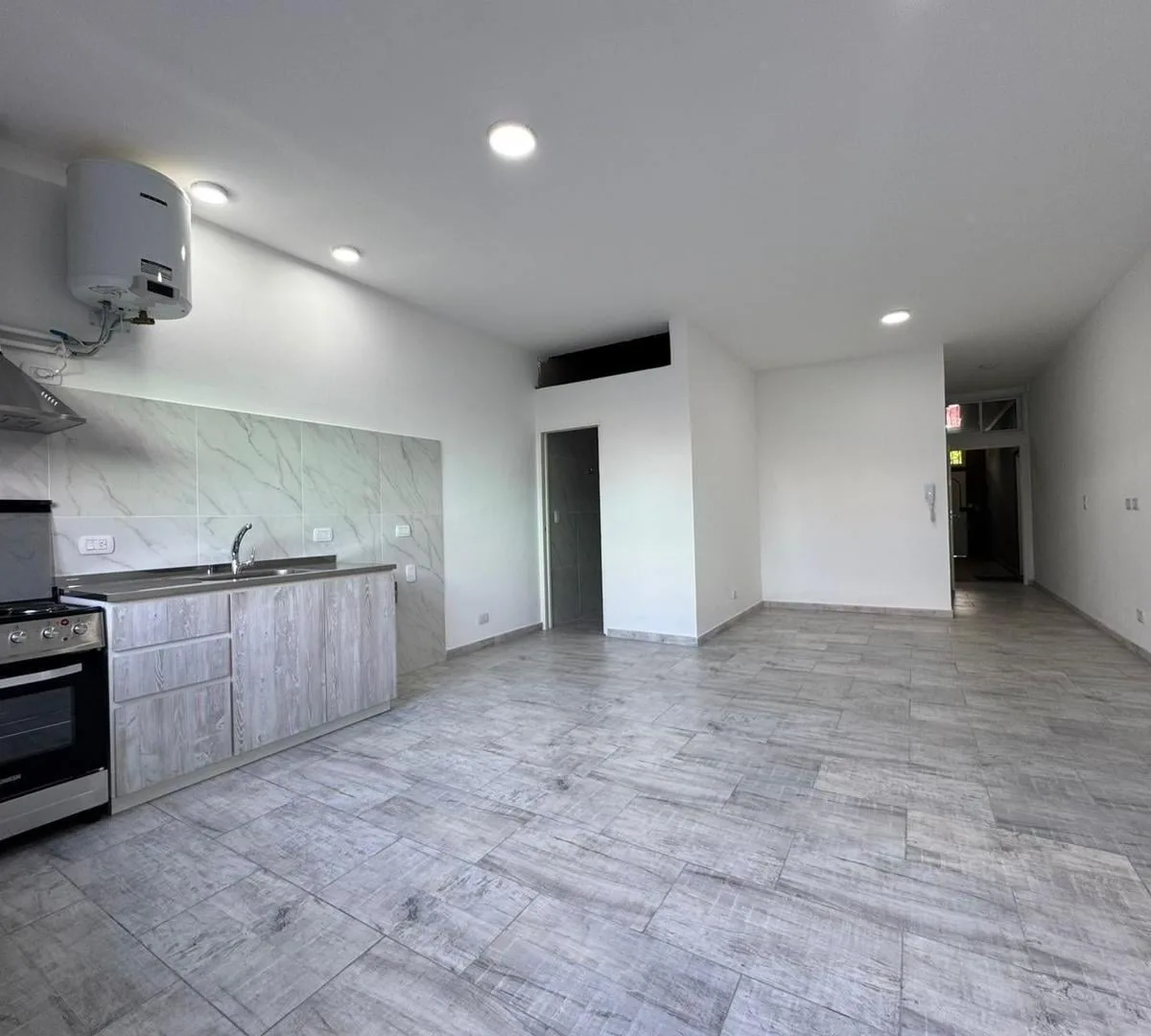 Новая квартира с одной спальней и патио в Boulogne