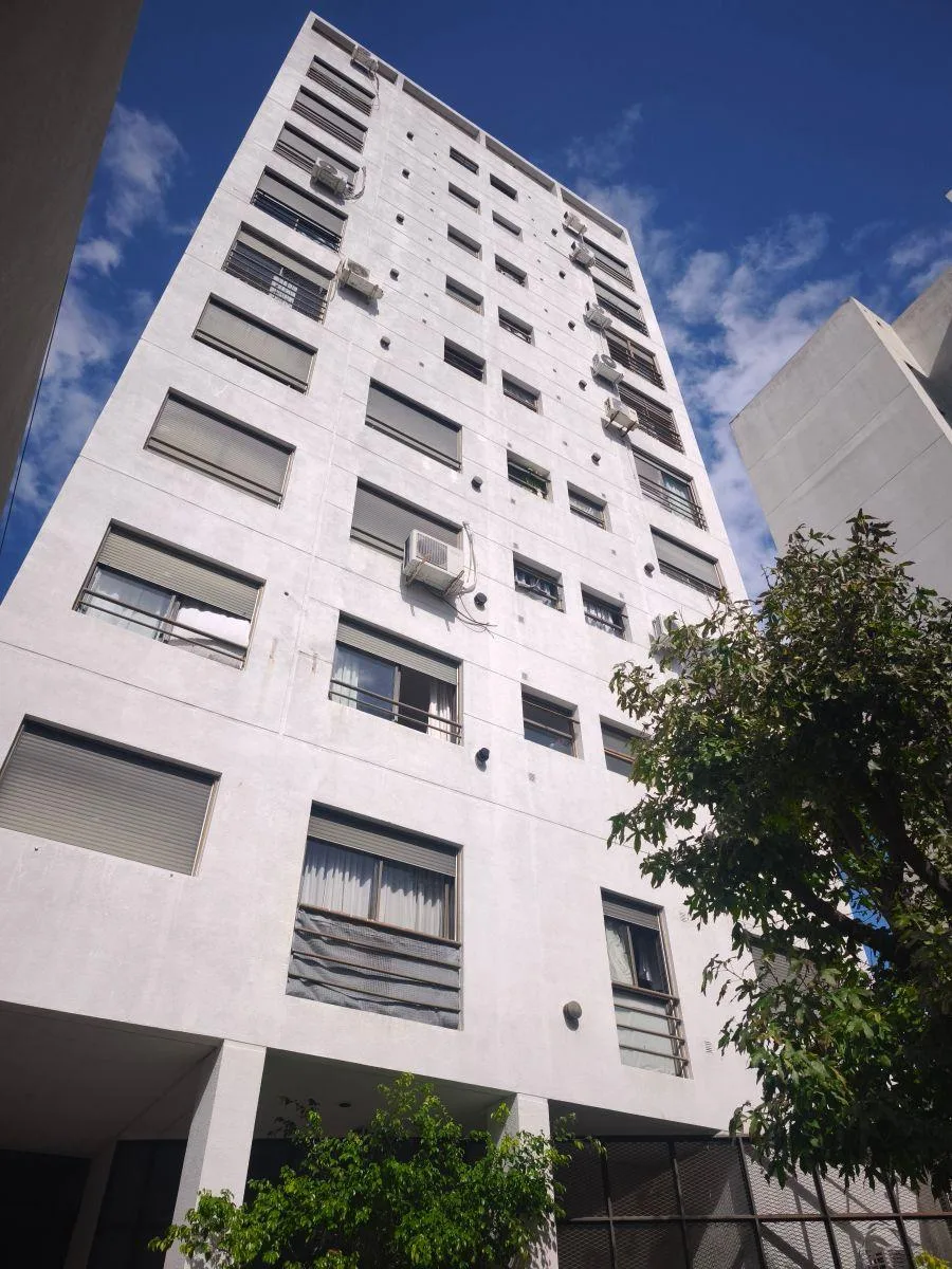 One-bedroom apartment with parking in La Plata