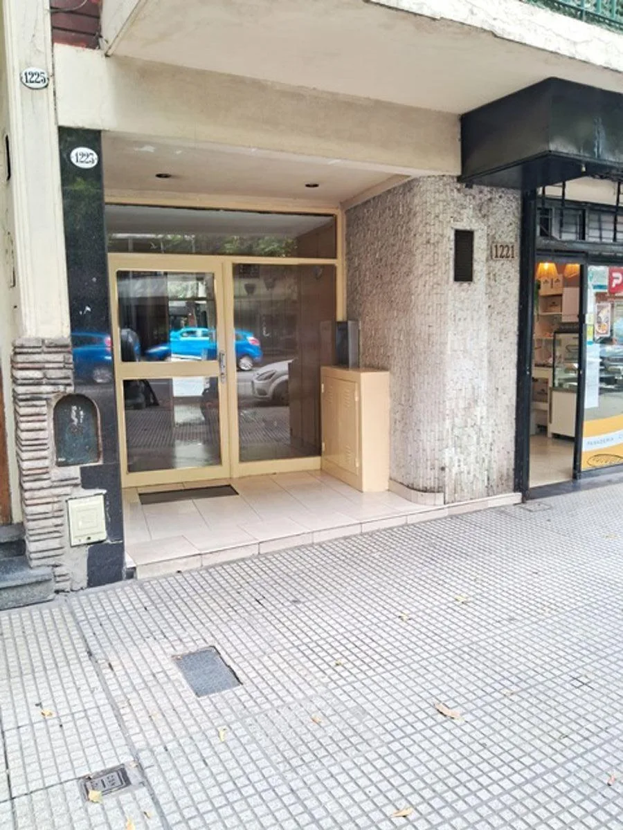 Kitnet com pátio em Caballito