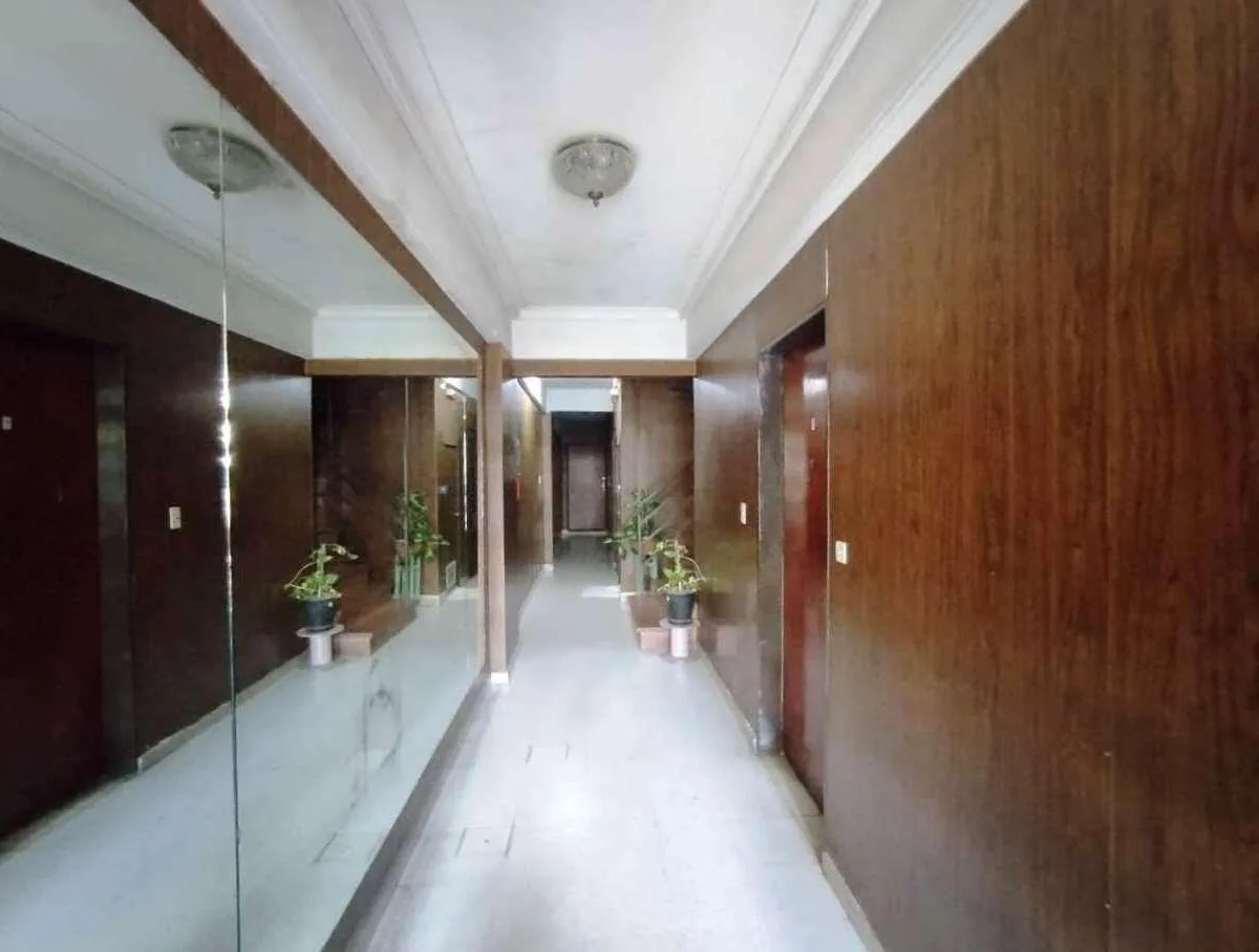 Departamento de 3 ambientes lateral de 43 m² en Flores