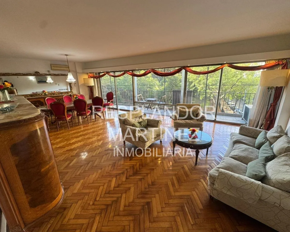 Apartamento de cinco dormitórios mobiliado em Palermo