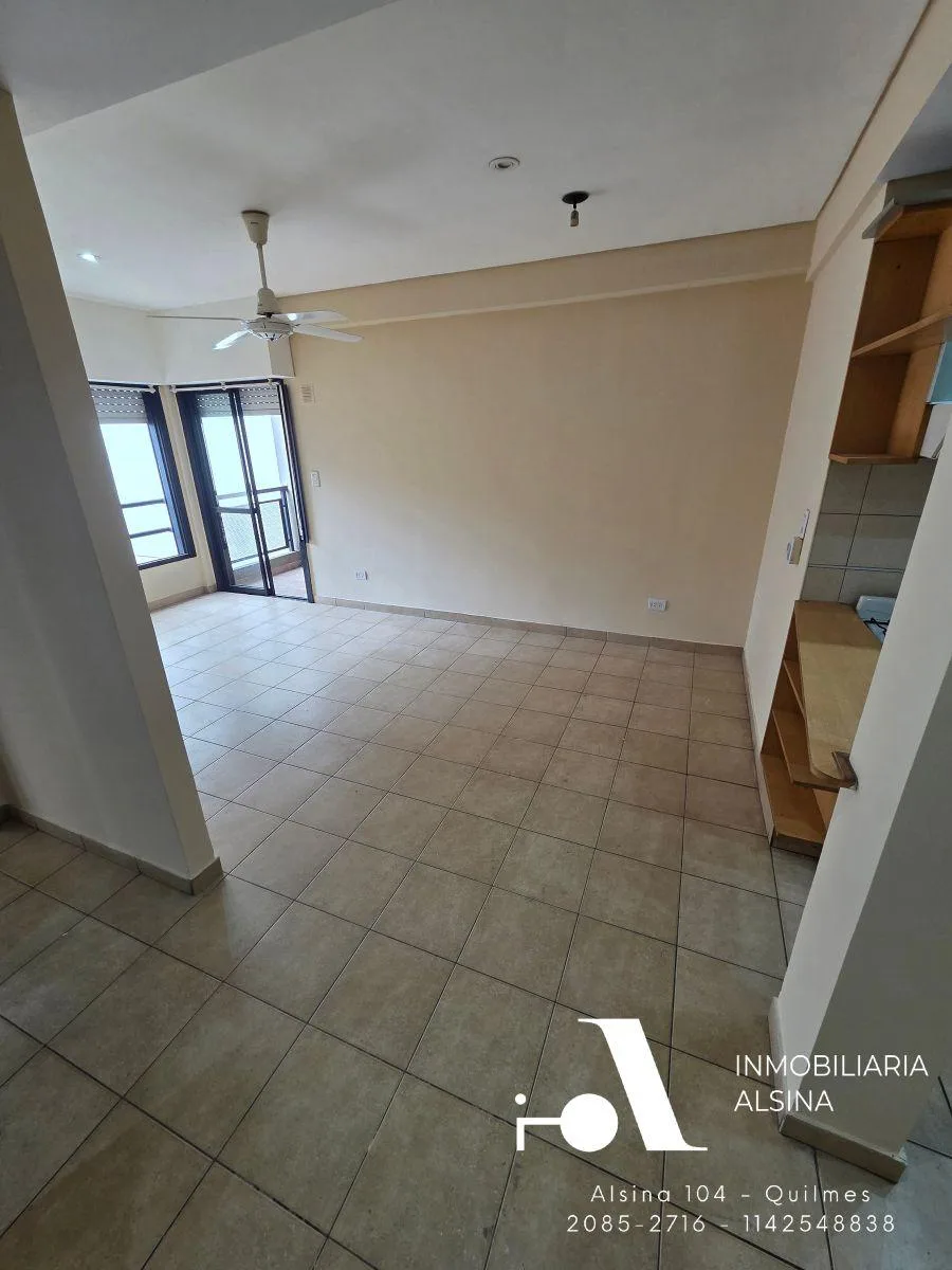 Квартира с 1 спальней в Quilmes Centro near Plaza Conesa
