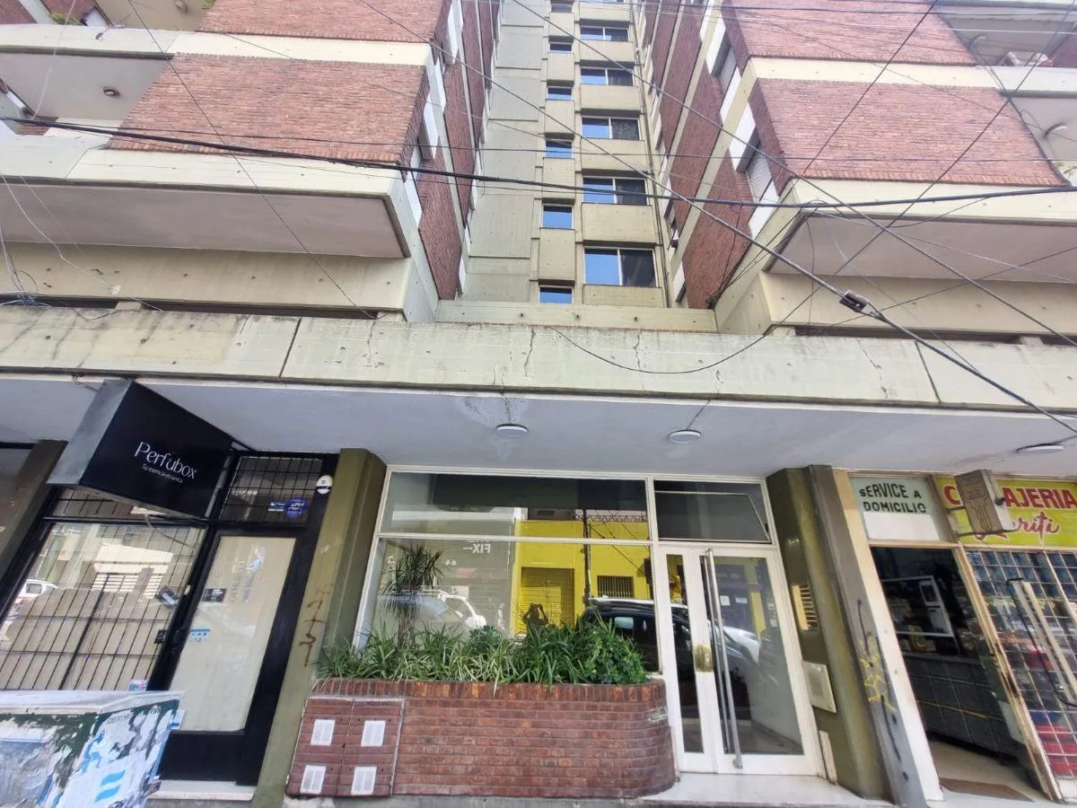 Two-room apartment on the 2nd floor in Lomas de Zamora