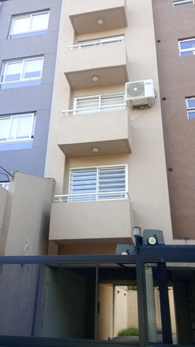 Departamento de 2 ambientes en alquiler en Morón Centro