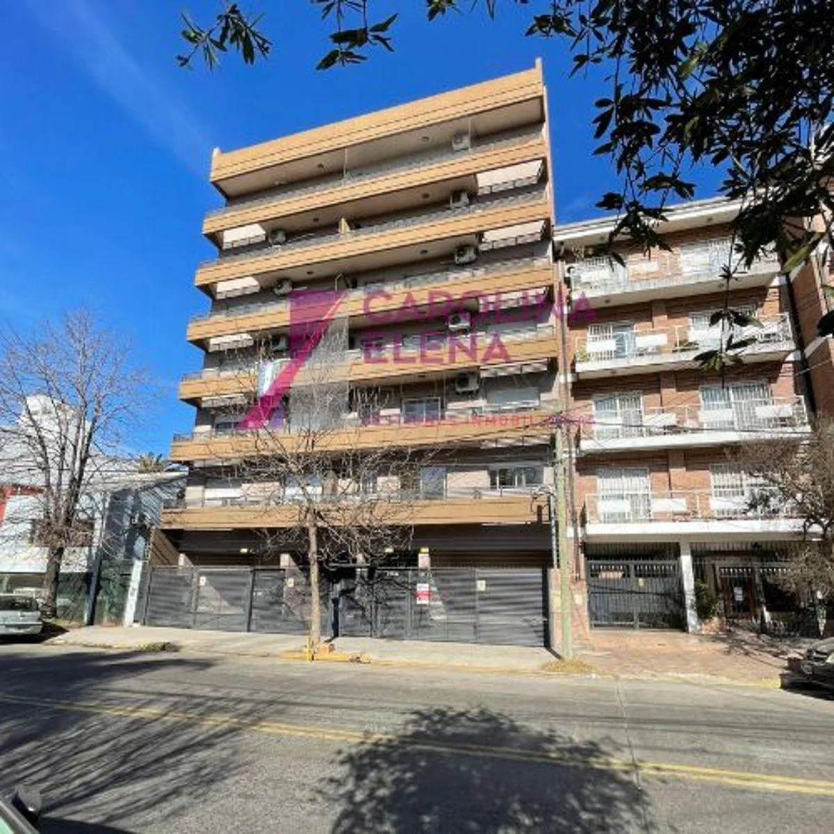 Two-room apartment with balcony in Tigre