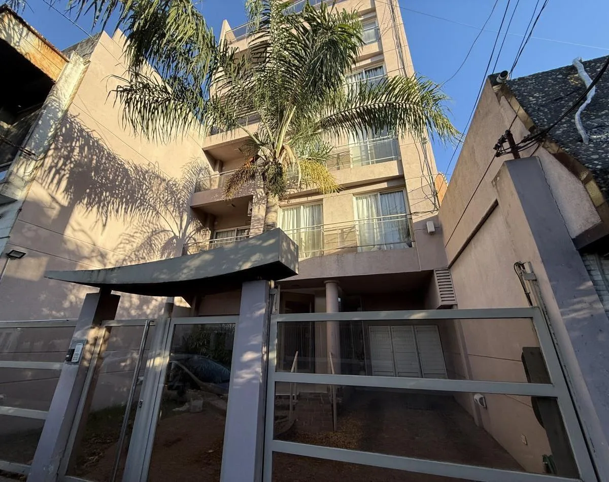 Departamento de 3 ambientes en alquiler en Ramos Mejía