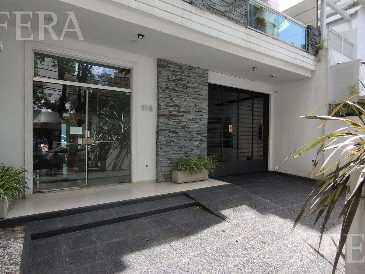 Three-room apartment with parking in Quilmes