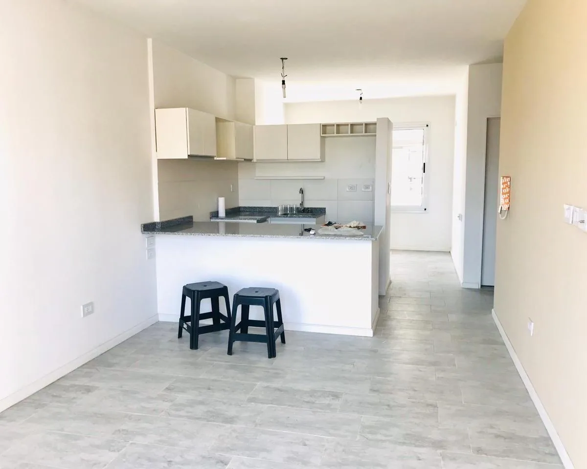 Apartamento de 2 ambientes com 1 quarto no bairro Flores