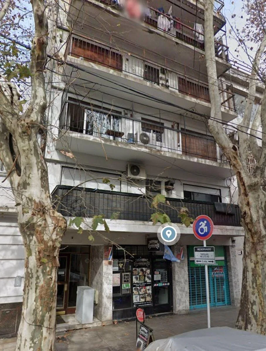 Departamento de 2 ambientes con balcón en Flores