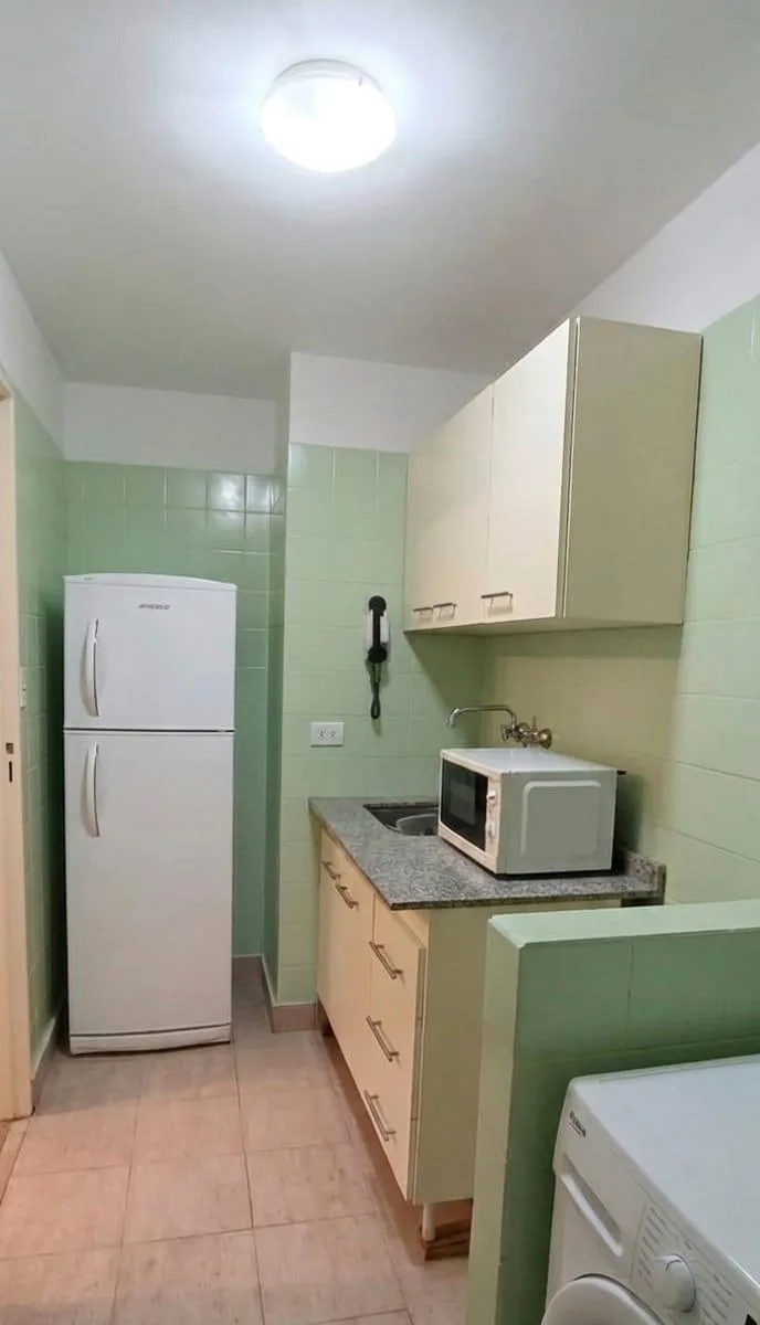 Apartamento de dois ambientes com 1 quarto e dois pátios internos em Balvanera