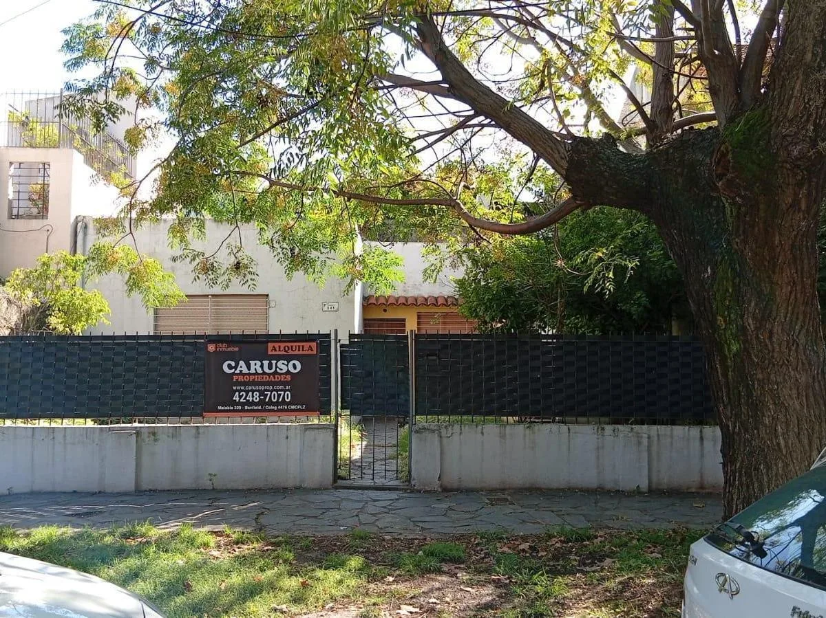 Two-bedroom house in Banfield