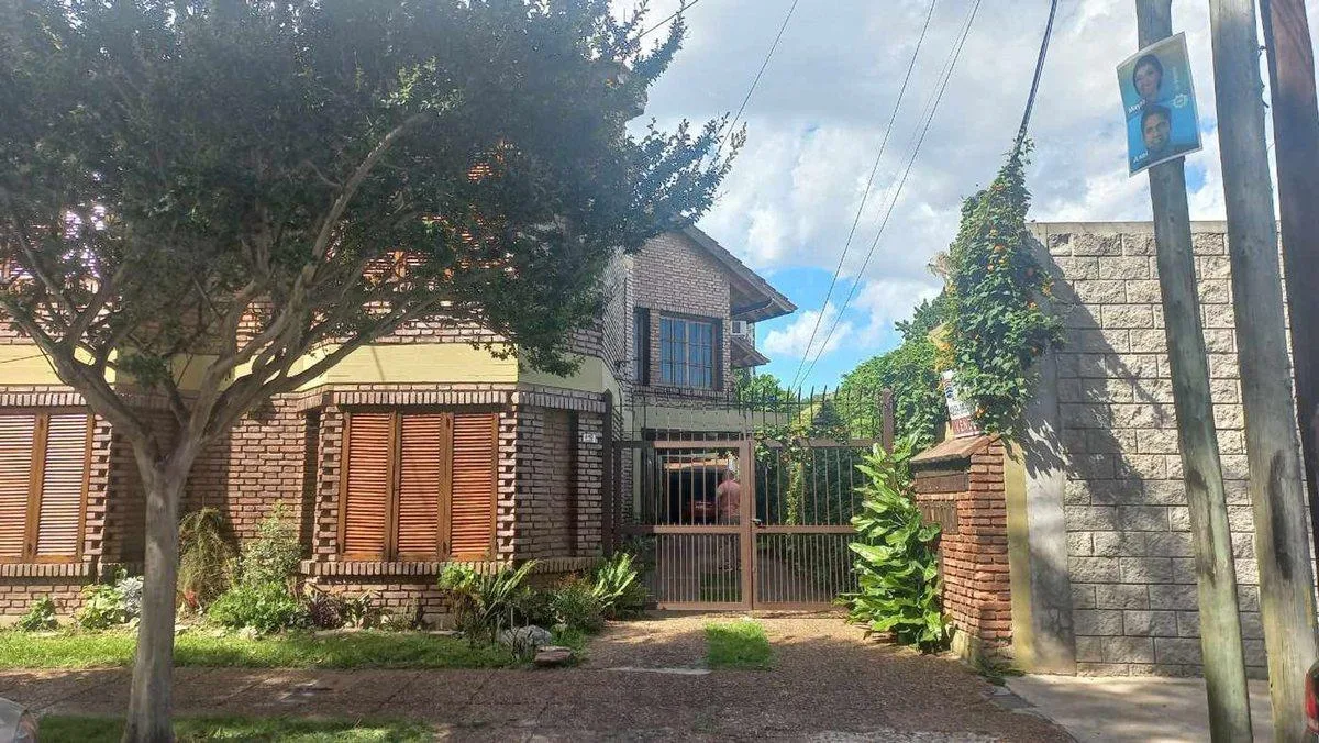 Duplex apartment with 3 bedrooms in Bernal Este, Quilmes
