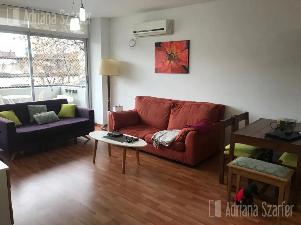 Трёхкомнатная квартира с 2 спальнями и крытым парковочным местом в Saavedra