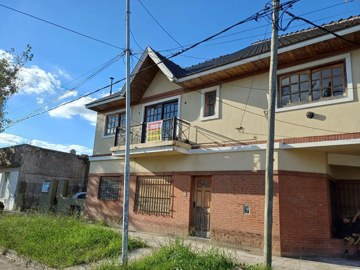 Apartamento de três ambientes em Lanús