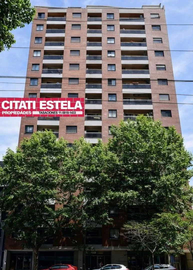 Departamento de 2 ambientes con balcón en Barracas