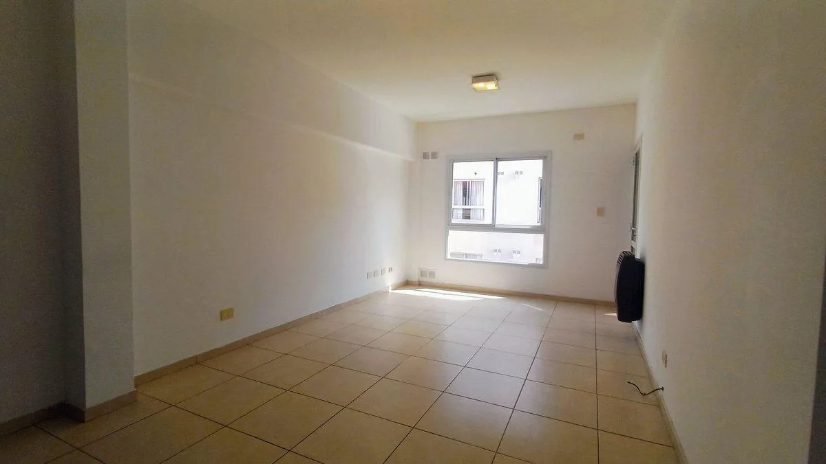 Two-room apartment with balcony for rent in Banfield Este (Lomas de Zamora)