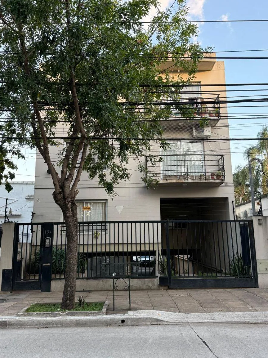 Departamento de 2 ambientes con cochera en San Isidro