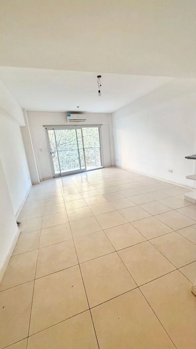 Квартира-студия с балконом в Caballito