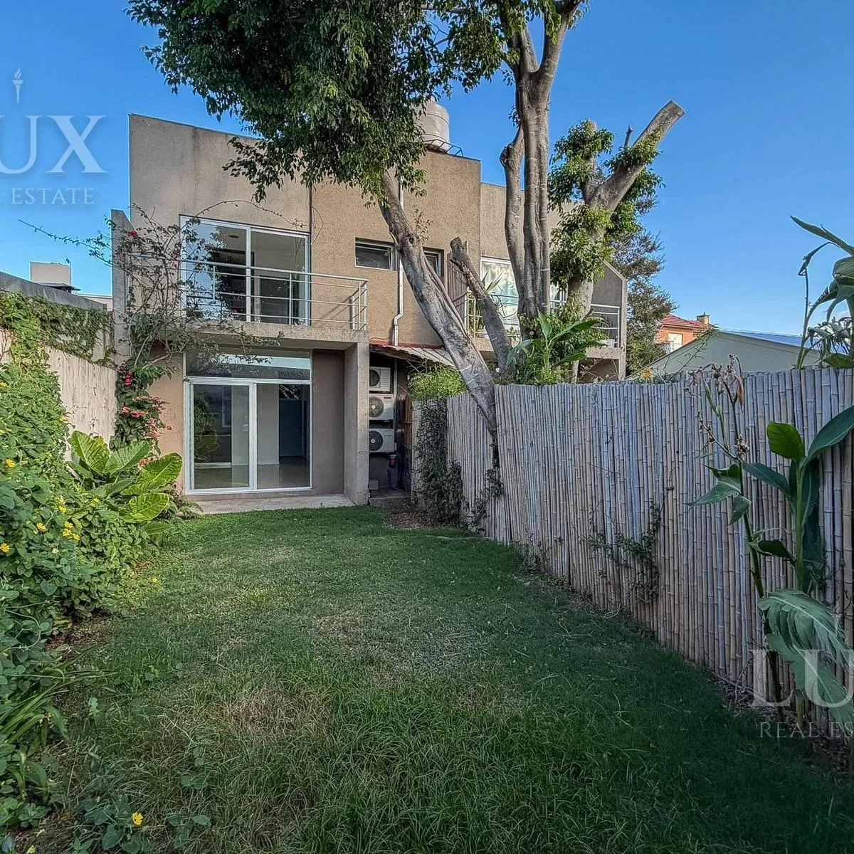 PH com 2 quartos, vaga de garagem fixa e jardim privativo em Martínez