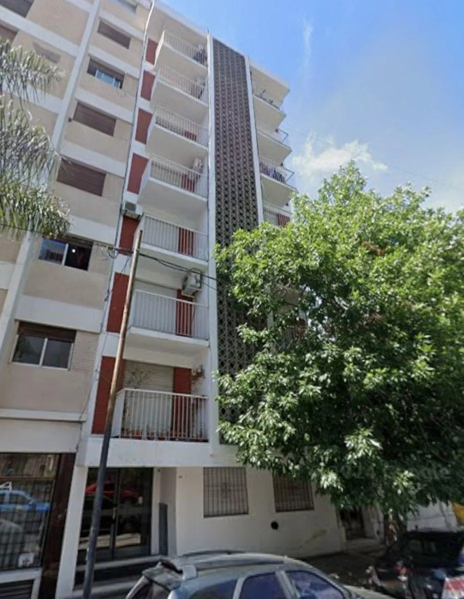 Apartamento térreo de frente em La Plata