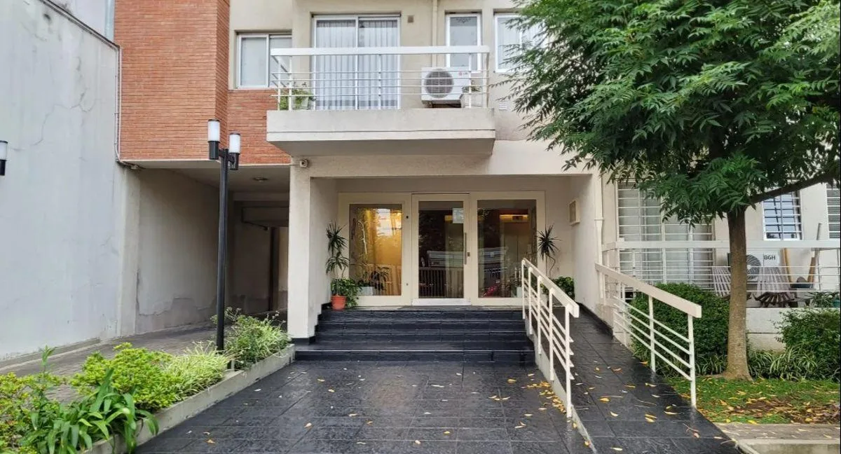 Kitnet apta para uso profissional em Haedo