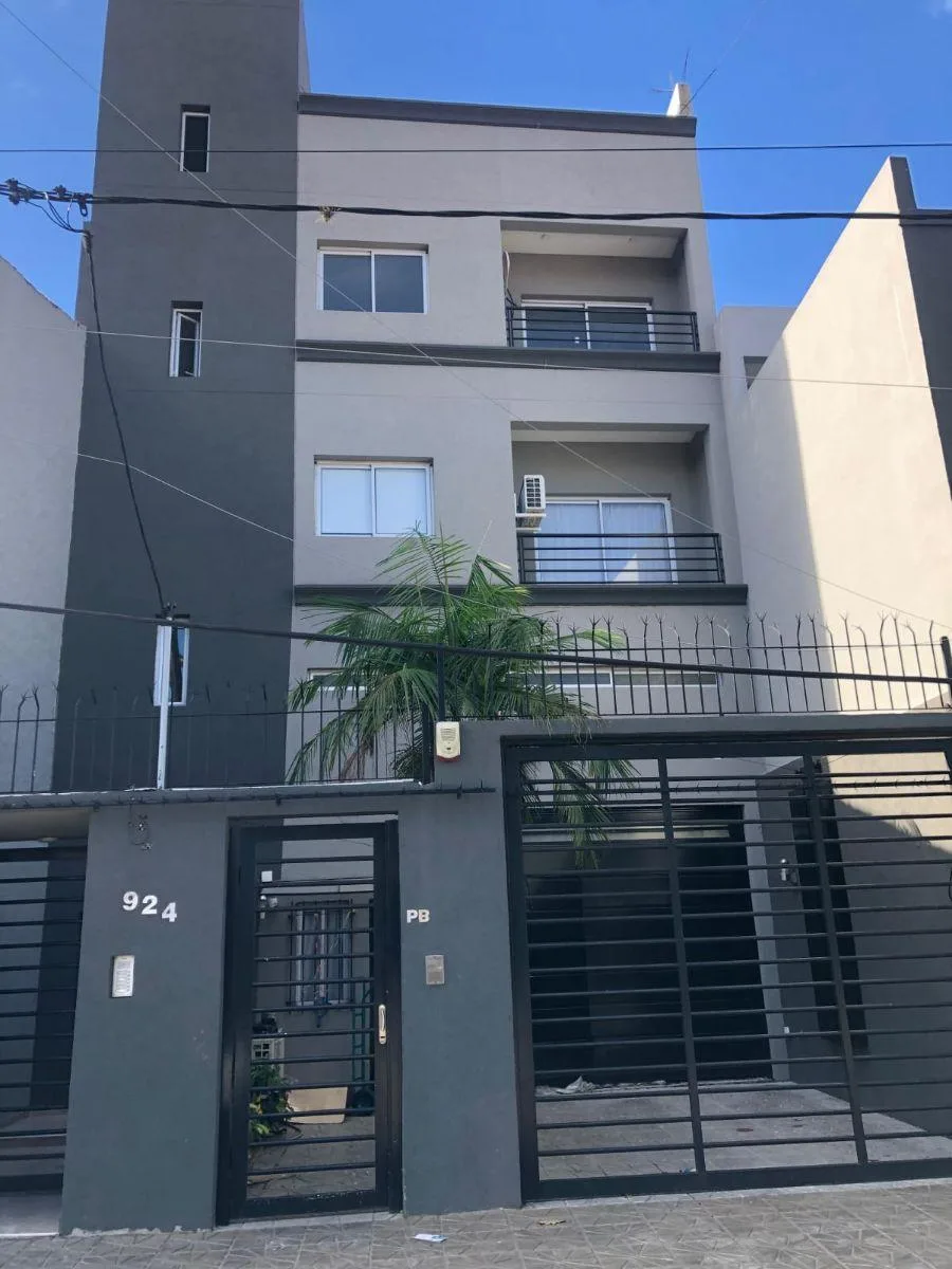 Departamento de 2 ambientes al frente en La Matanza