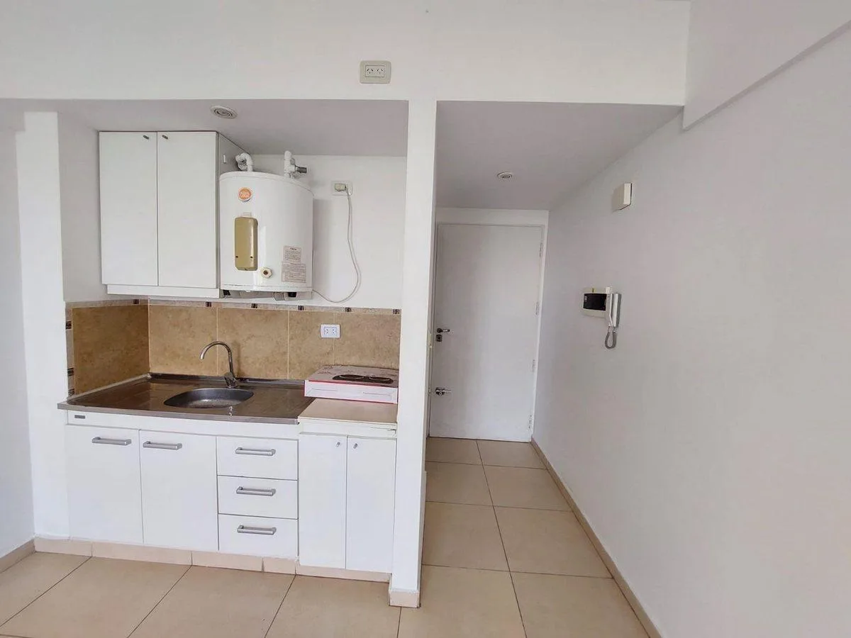 New studio apartment in San Telmo with open view