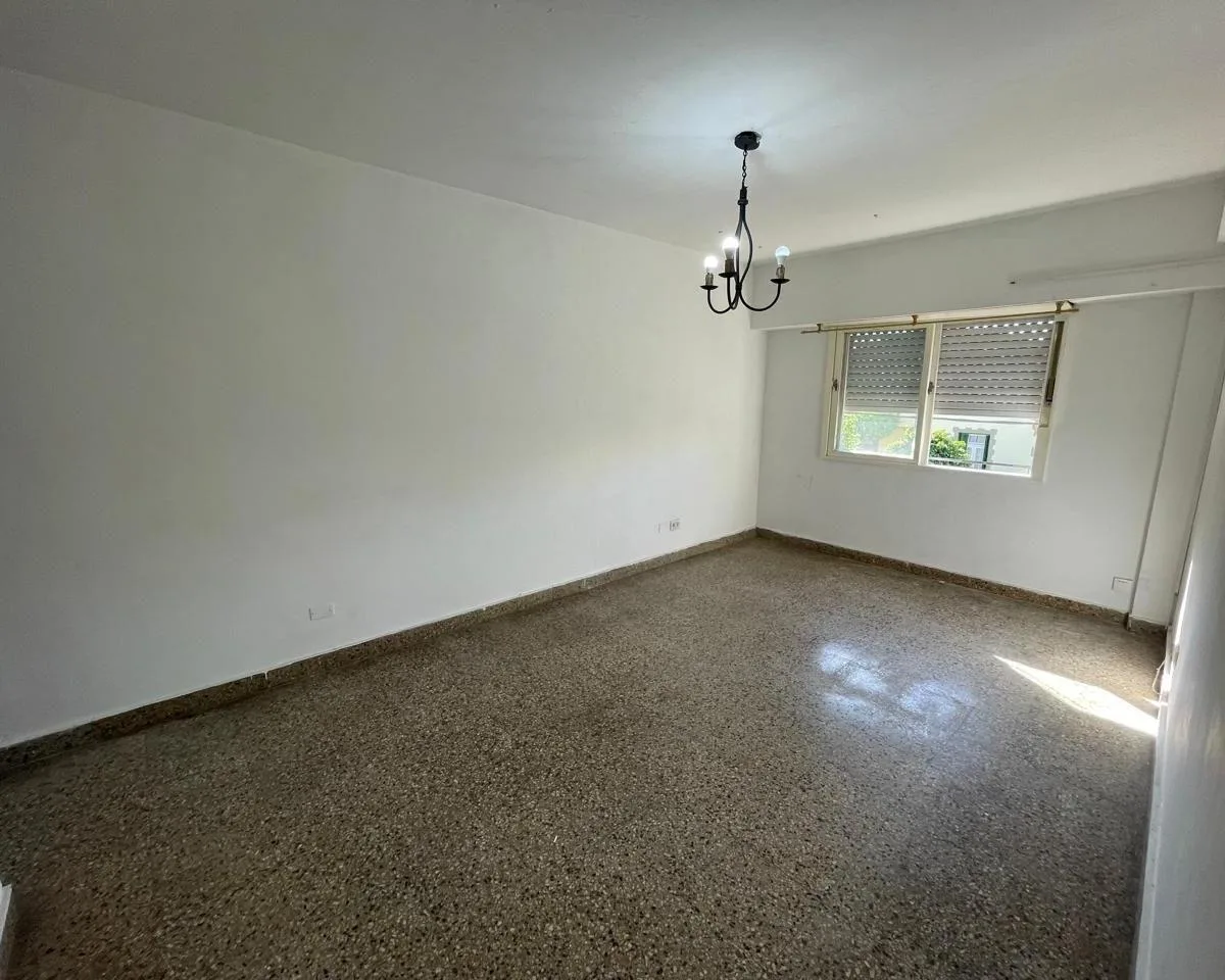 Apartamento de três ambientes com 2 dormitórios em Lomas de Zamora