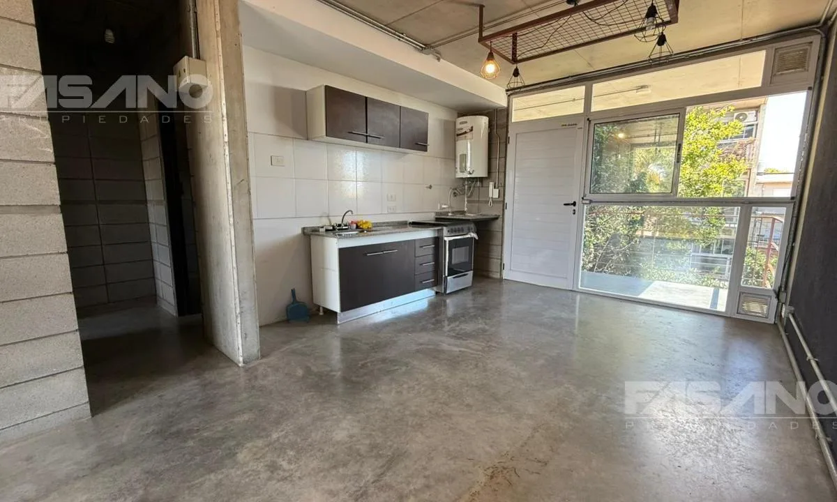 Two-room apartment with balcony and office space in General San Martín