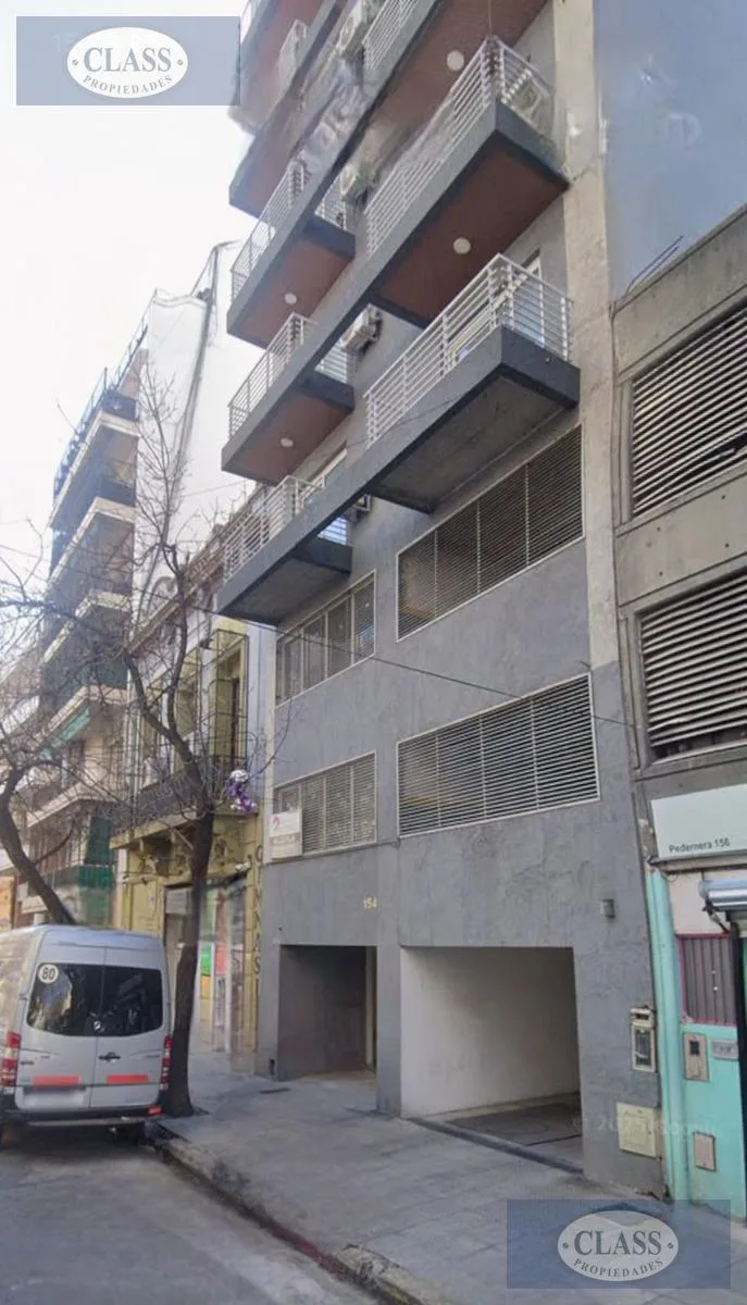 Квартира-студия в аренду в Flores