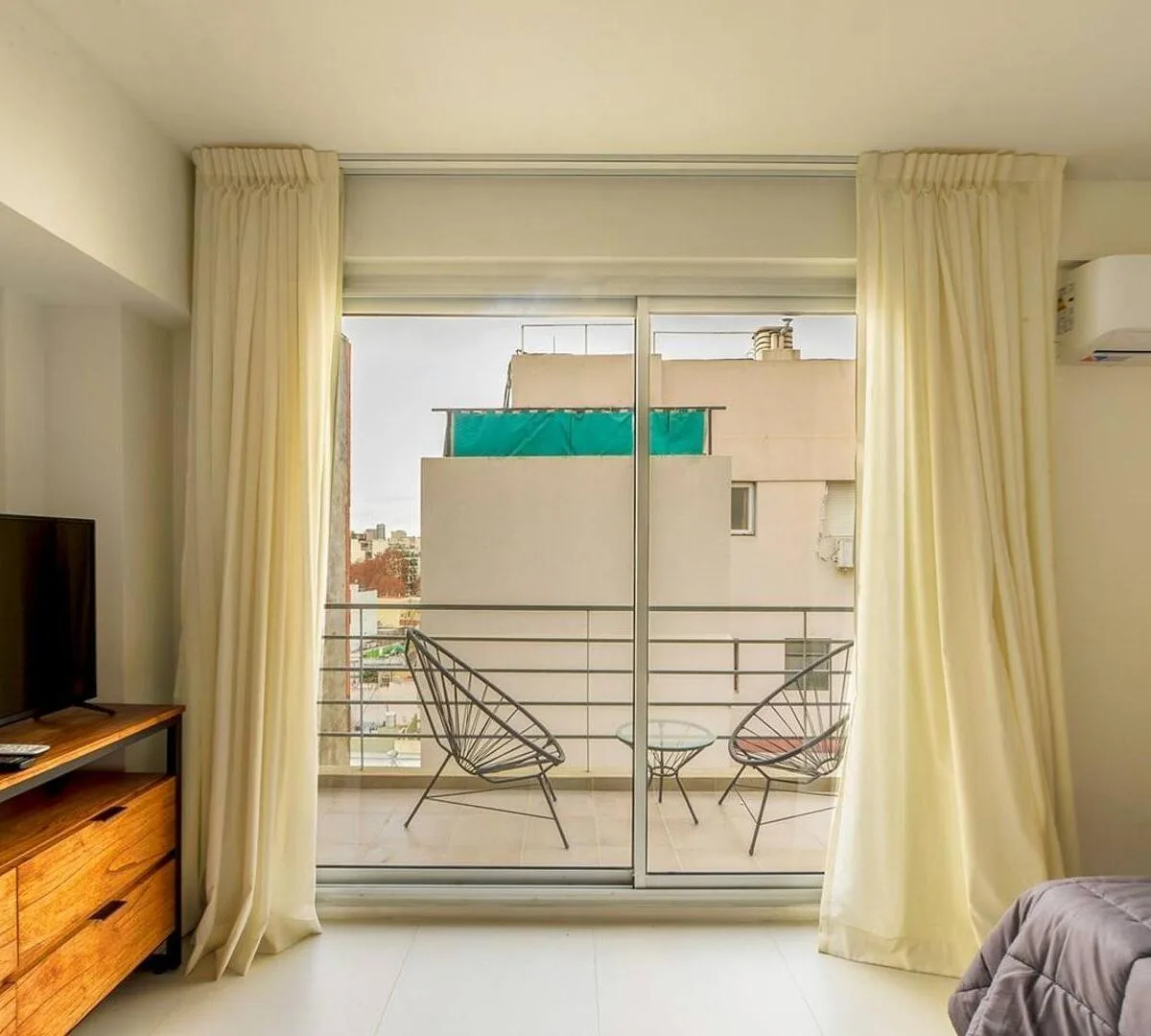 Квартира-студия с мебелью в Almagro